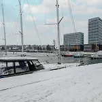 Port Marine With Sea View By Renters Gdyně