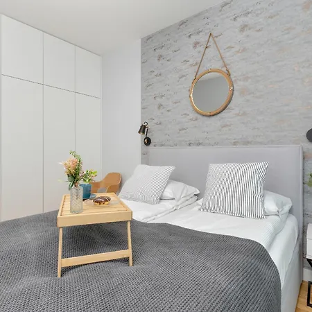 Port Marine With Sea View By Renters * Гдыня