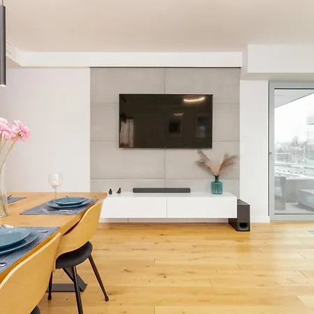 Апартаменты Port Marine With Sea View By Renters