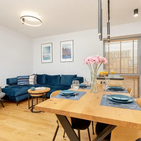 Port Marine With Sea View By Renters * Гдыня