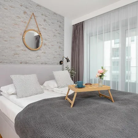 Port Marine With Sea View By Renters Gdynia