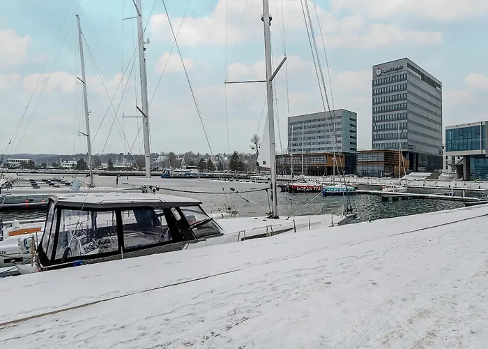Port Marine With Sea View By Renters Gdynia